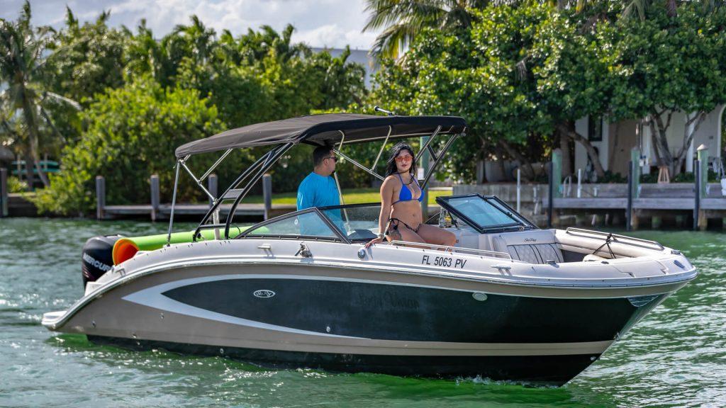 Read 5 Reasons Why Miami Is the Perfect Place for Boat Rentals