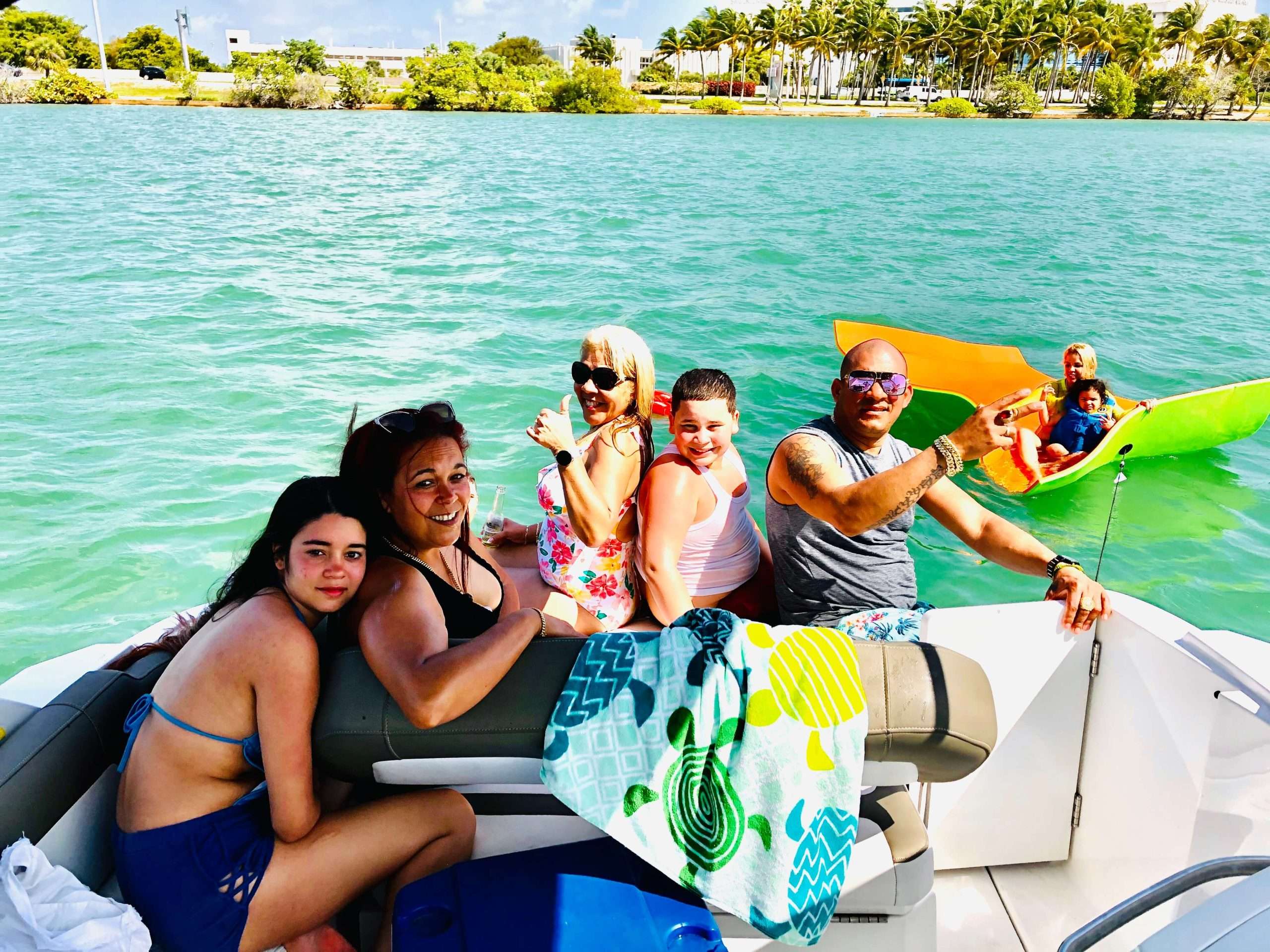 Explore Fort Lauderdale by boat with Ft Lauderdale Boat Rental